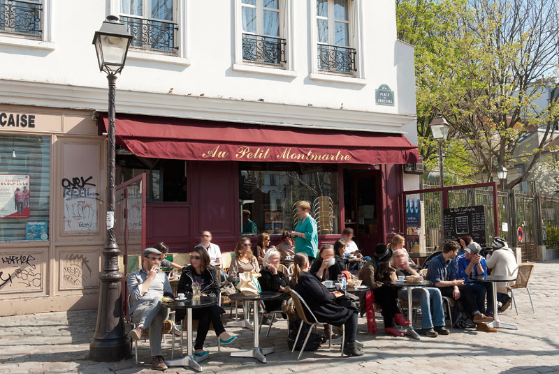 cafe montmartre @Prais Tourist Office Photgraphe Daniel Thierry